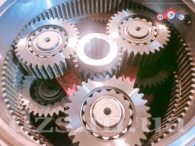 Виготовлення планетарних редукторів ходу та повороту