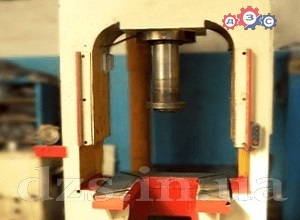 Виконаємо розпресування промисловим пресом