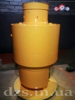 Ремонт планетарного редуктора повороту екскаватора Komatsu PC 3000